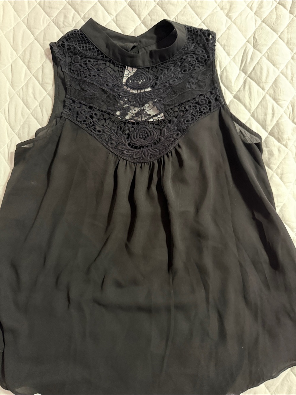 Iz Byer Black Lace Yoke Sleeveless Camisole